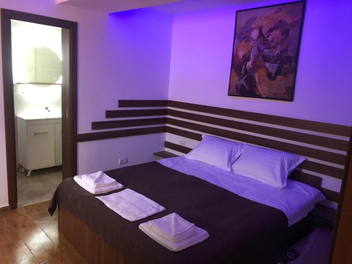 2 La Casa - Bucuresti * Bucarest